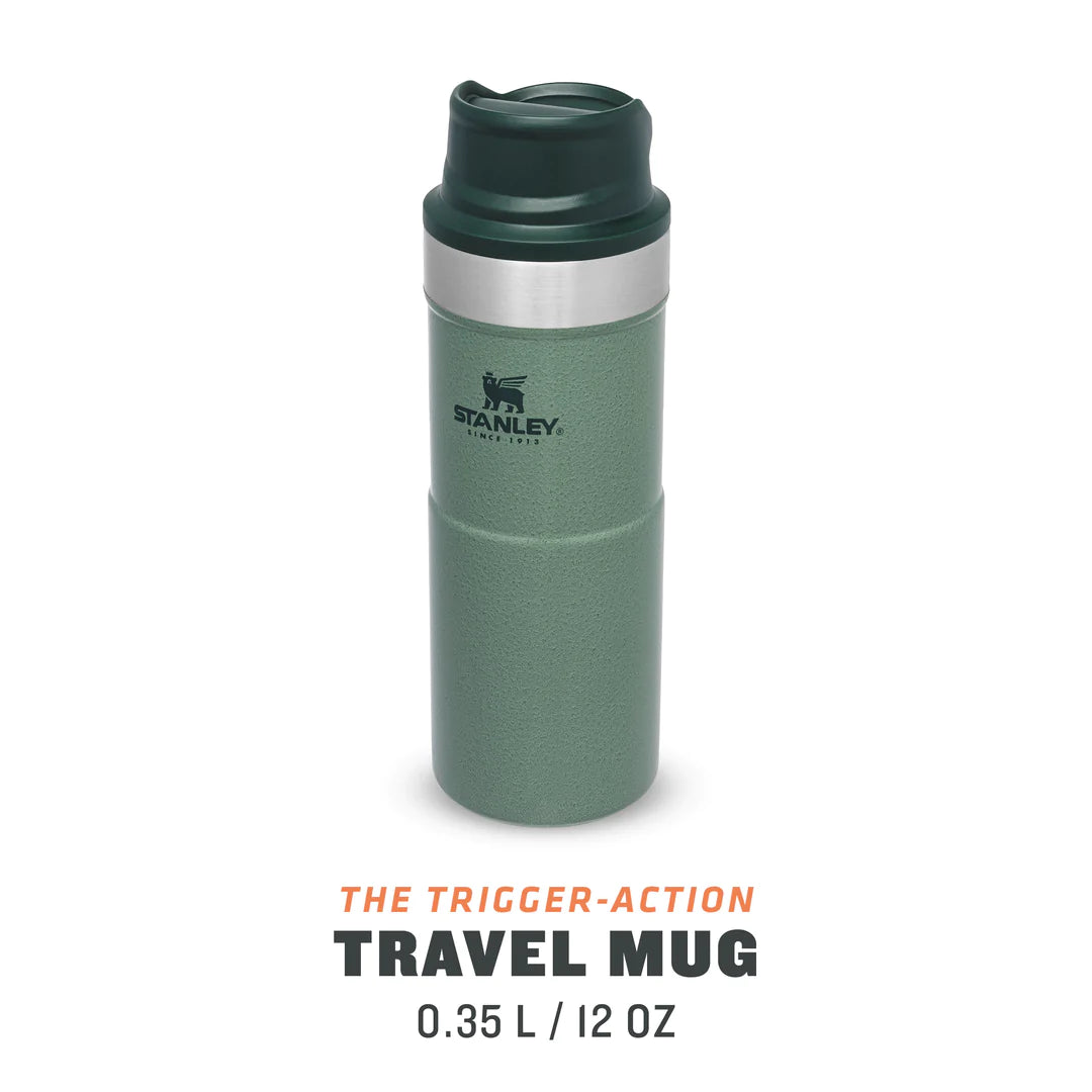 Stanley Classic Trigger-Action Mug 0.35L Hammertone Green inhoud